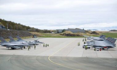 Noruega confira venda de caças F-16 para a Romênia