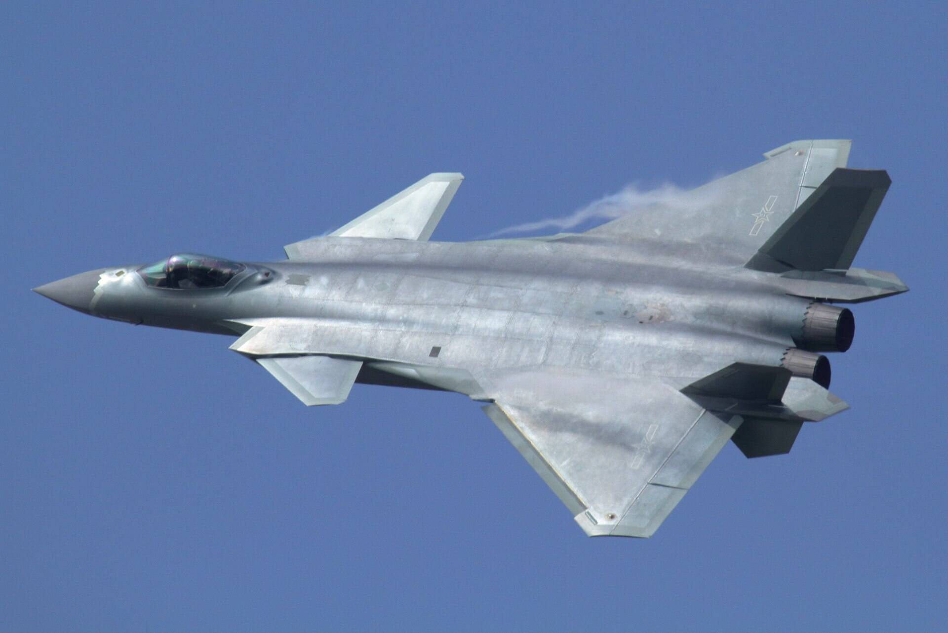 Chengdu J-20 Mighty Dragon