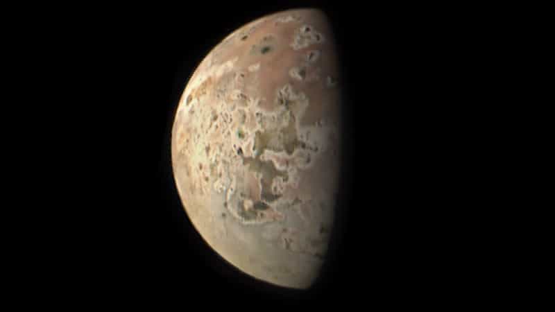 A lua de Júpiter, Io, fotografada pela sonda Juno da NASA (Foto: NASA / JPL-Caltech / SwRI / MSSS / Ted Stryk)