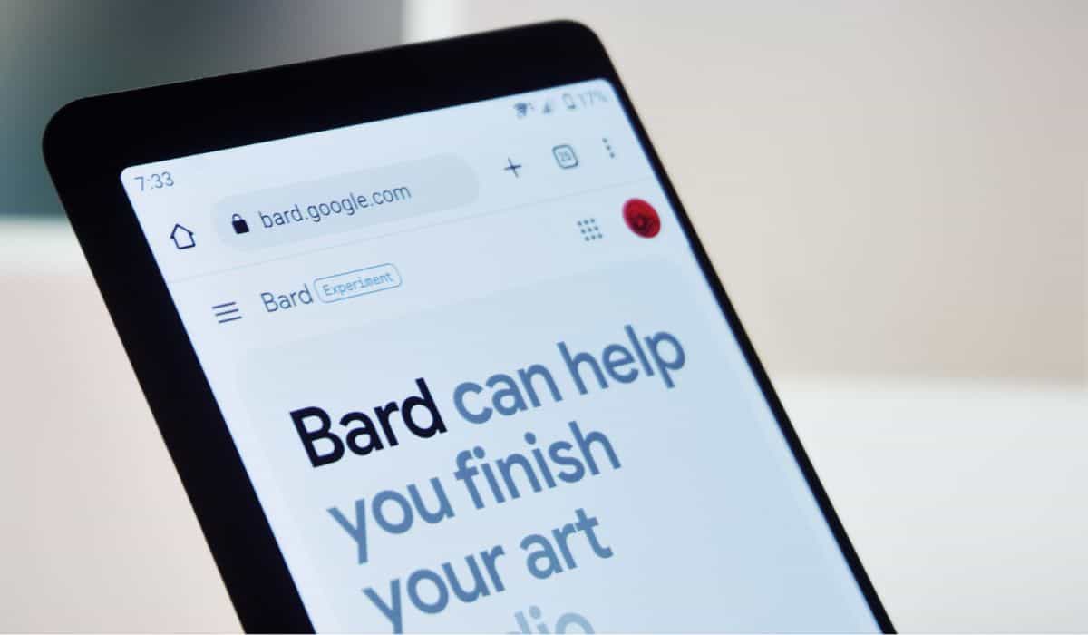 Google lança seu chatbot, Bard, no Brasil