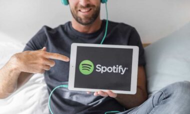 Spotify expande seu 'DJ IA' para mais de 50 países