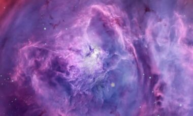 NASA destaca foto fascinante da Nebulosa da Lagoa