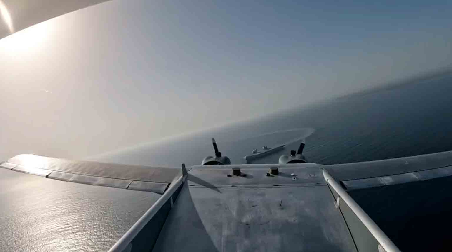 Vídeo muestra el primer aterrizaje de un dron autónomo en el barco más grande del Reino Unido. Foto: reproducción twitter