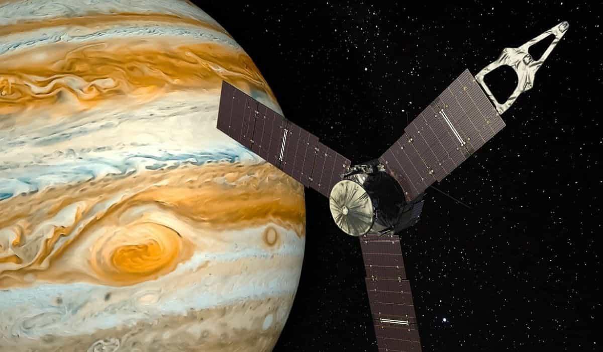 NASA-sonde legt fascinerende foto's vast van de maan van Jupiter