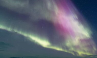 NASA destaca foto de tirar o fôlego da aurora boreal