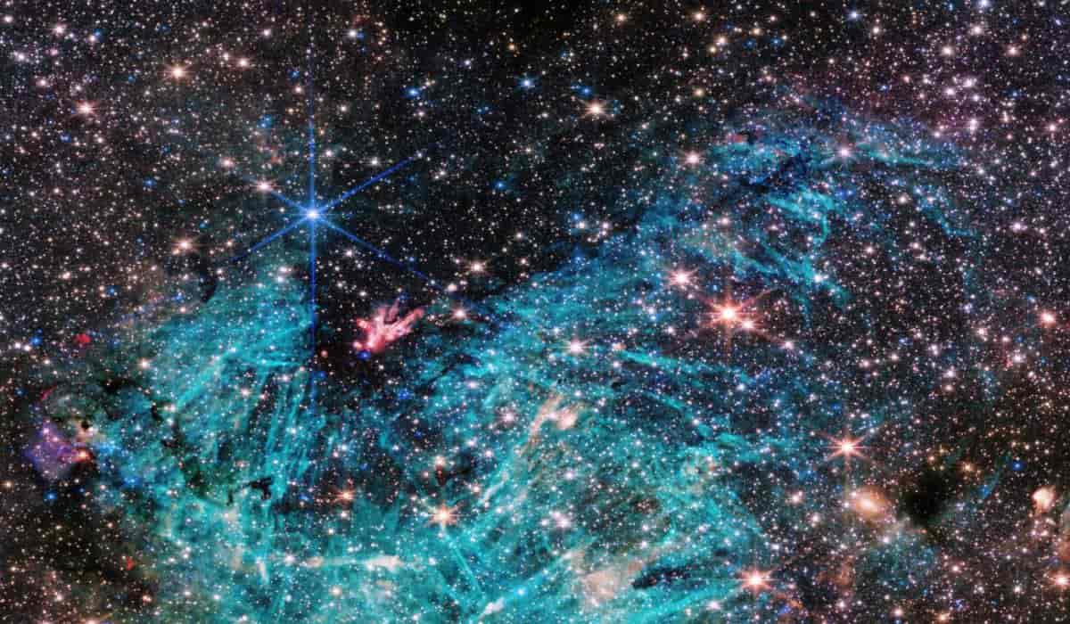 James Webb onthult ongelooflijke details en geheimen van het centrum van de Melkweg
