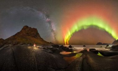 NASA destaca imagem incrível da aurora boreal com a Via Láctea