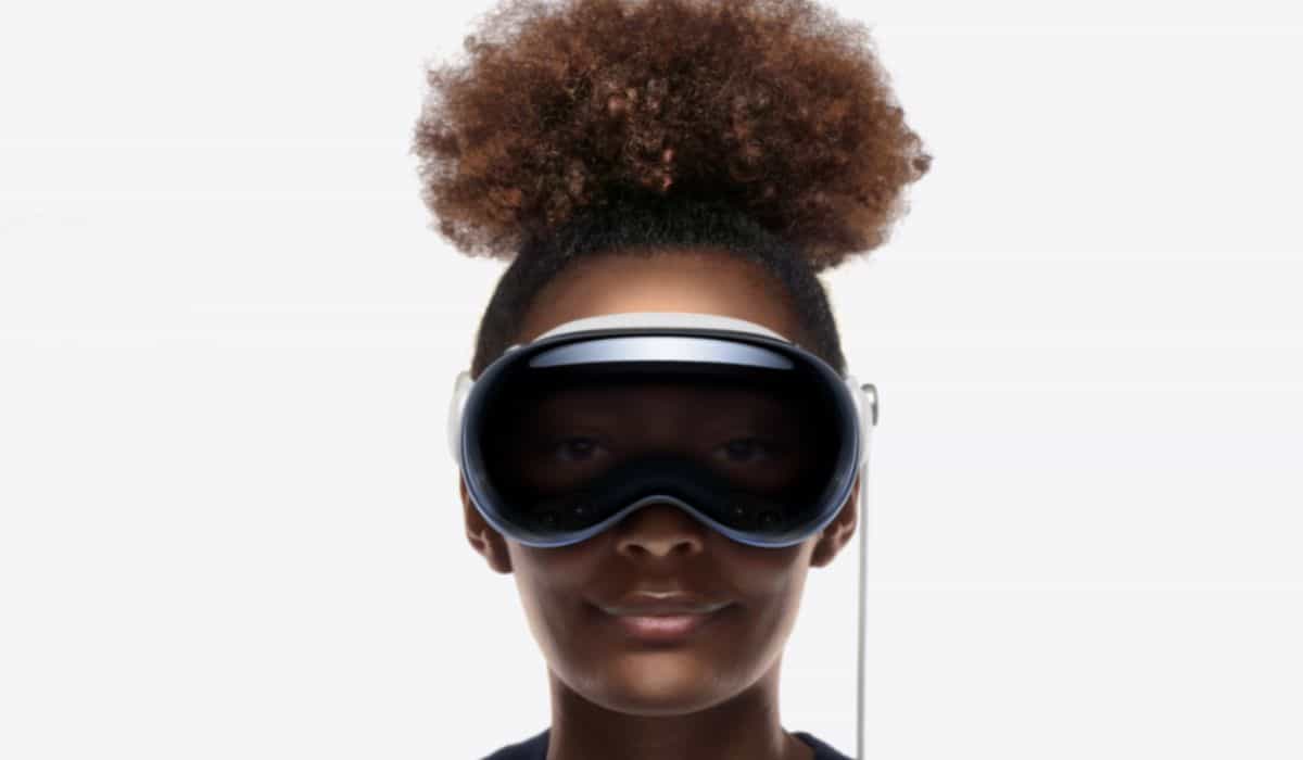 Apple Vision Pro terá demonstração nas lojas com direto a escaneamento facial