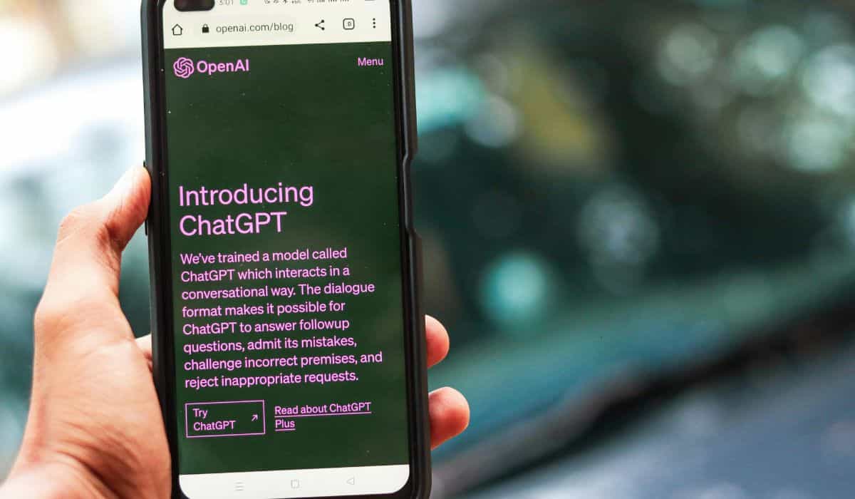 ChatGPT pode se tornar o assistente padrão em smartphones Android