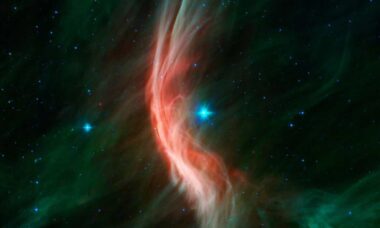 NASA destaca incrível imagem da estrela fugitiva Zeta Ophiuchi