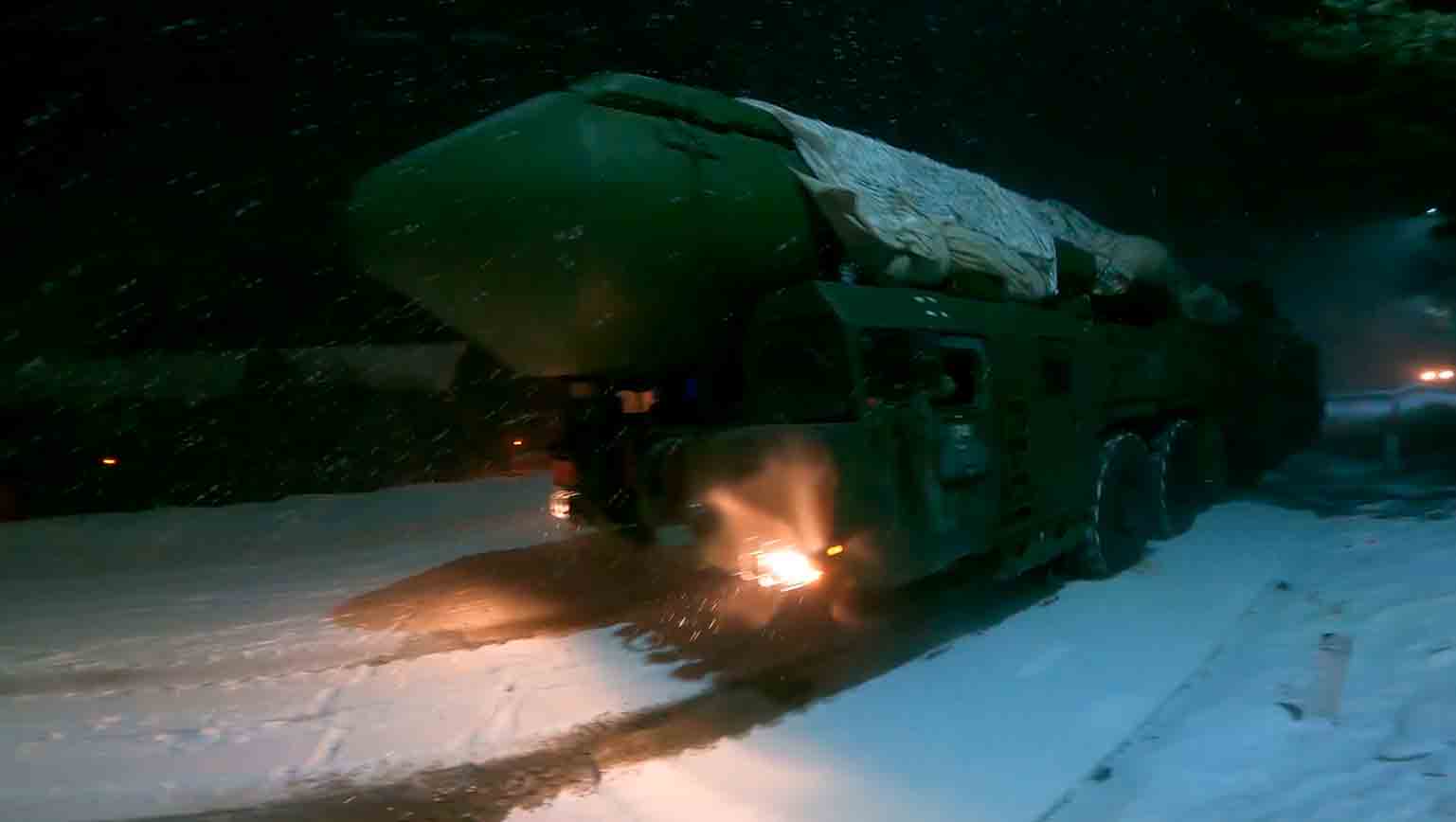 Rússia movimenta regimentos de mísseis balísticos em exercício de grandes proporções. Foto e vídeo: function.mil.ru