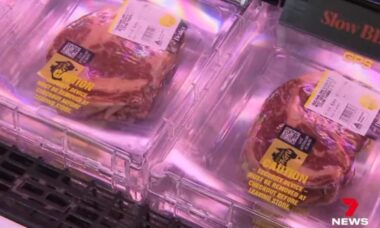Supermercado da Austrália adota tecnologia de rastreamento GPS para combater furtos de carne