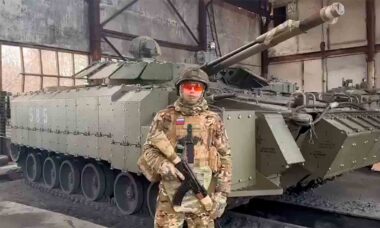 Video: Harvinainen venäläinen panssaroitu ajoneuvo havaittu Ukrainassa. Kuva ja video: Telegram / ovbron