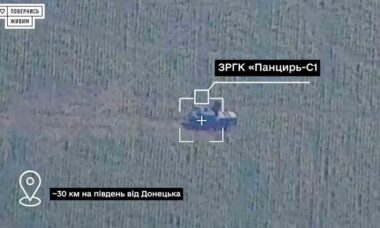 Vídeo: HIMARS em cooperação com UAVs destrói sistema de mísseis antiaéreos Pantsir Russo