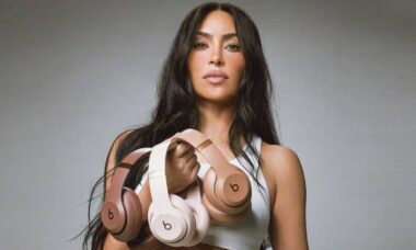 Kim Kardashian e Beats lançam nova linha de fones com cores exclusivas