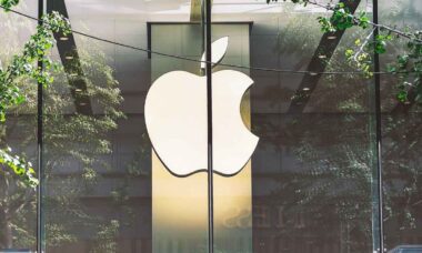 Apple oferece US$ 1 milhão para quem conseguir desvendar vulnerabilidades em seu novo sistema de IA