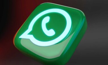 WhatsApp lança filtros e fundos em chamadas de vídeo para concorrer com Google Meet e Zoom