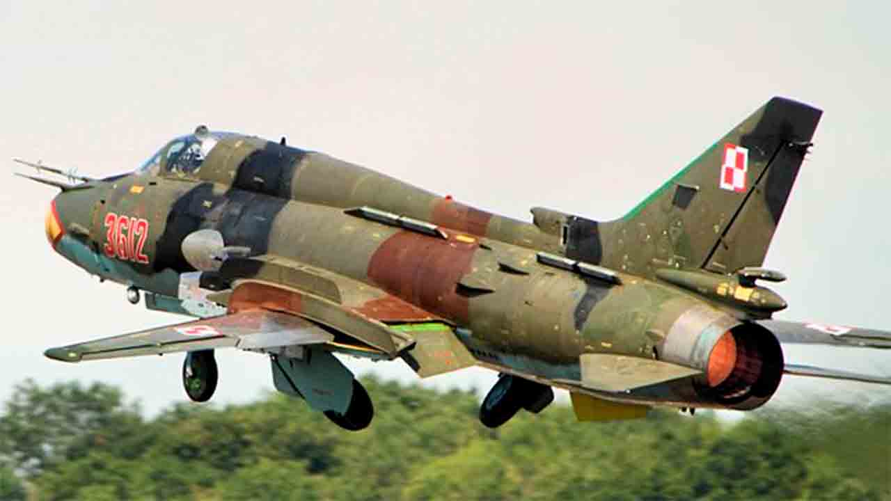 Su-22. Photos: Wikimedia