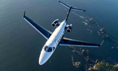 Phenom 300. Foto: Embraer