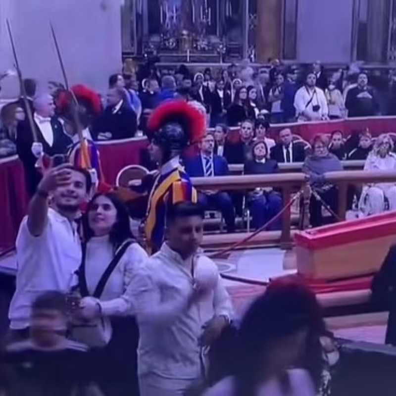 Pope Francis Funeral (Reproduction/DailyMail)