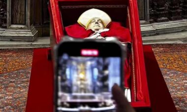 Velório Papa Francisco (Reprodução/DailyMail)