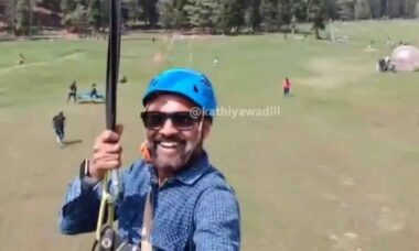 Turista registra tragédia (X/@kathiyawadiii)