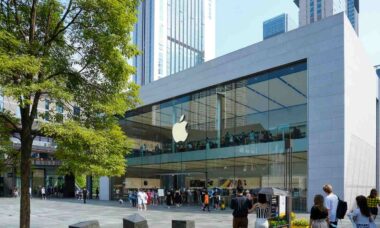 Apple registra aumento das vendas após novas tarifas impostas por Donald Trump