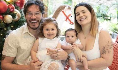 Influenciadora brasileira viraliza ao postar foto de nova tatuagem com erro bizarro de anatomia