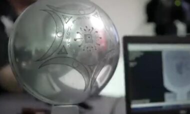 Mistério: Cientistas encontram "esfera de metal" que passou voando pela Colômbia