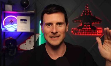 Ex-piloto dos EUA relata encontro com OVNI durante treinamento militar