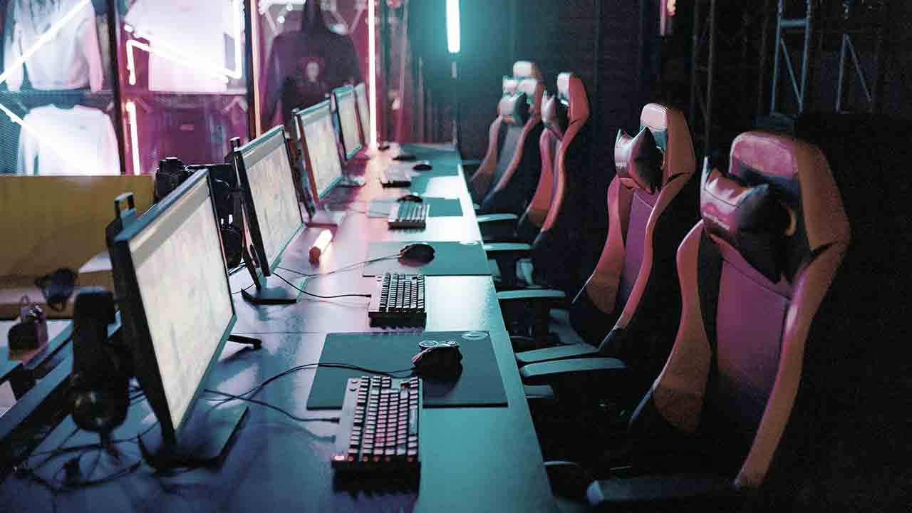Gamer hittades död på ett kafé i Thailand. Illustrativ bild: Pexels