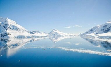 Mistério: Cientistas não tem explicação para os sinais de rádio vindos do interior da Antártida