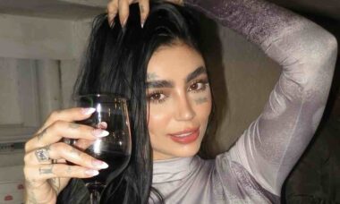 Influencer brasileira morre aos 31 anos após passar por cirurgia plástica na Turquia