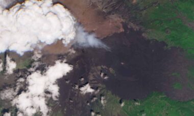 Viralizou: Imagens feitas do espaço mostram erupção do Monte Etna