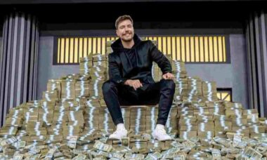 Mesmo sendo bilionário, MrBeast estaria pegando dinheiro emprestado da mãe