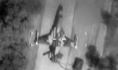 Vídeo: Força Aérea Israelense destrói caças F-5 iranianos. Telegram @idf_telegram