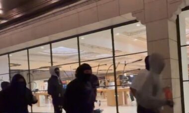 Loja da Apple é saqueada durante protestos em Los Angeles contra o ICE