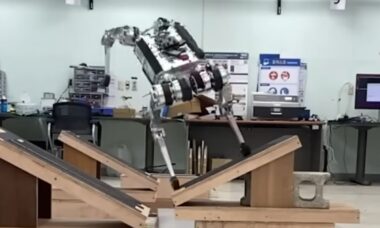 Video de robô da Coreia fazendo parkour viraliza nas redes sociais