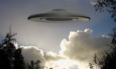 Pequena cidade do Arizona se torna ponto de avistamentos de OVNIs nos EUA