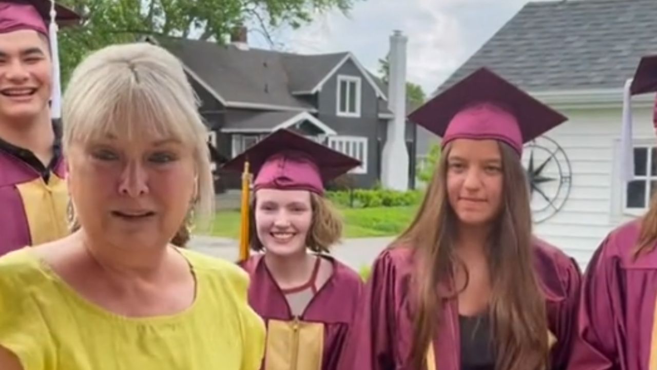 Retired kindergarten teacher goes viral after being surprised by graduates