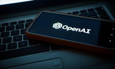 OpenAI planeja lançamento de seu próprio navegador e ameaça monopólio do Google Chrome