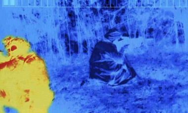 Empresa ucraniana desenvolve poncho de camuflagem com resistência a imagens térmicas