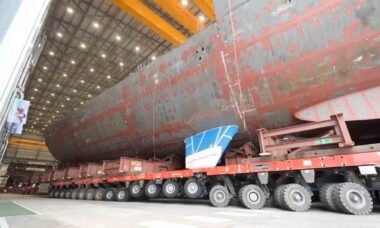 Vídeo mostra transporte de seção gigante da nova fragata Type 26 da Marinha Real Britânica. Foto: BAE Systems Maritime
