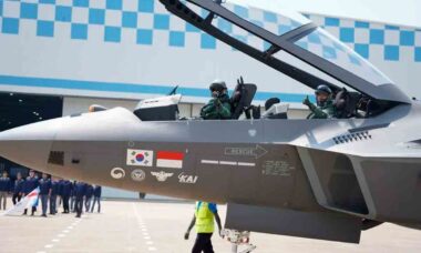 KF-21 . X @Kemhan_RI