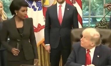 Vídeo: Donald Trump é criticado após chamar repórter de “linda” durante entrevista