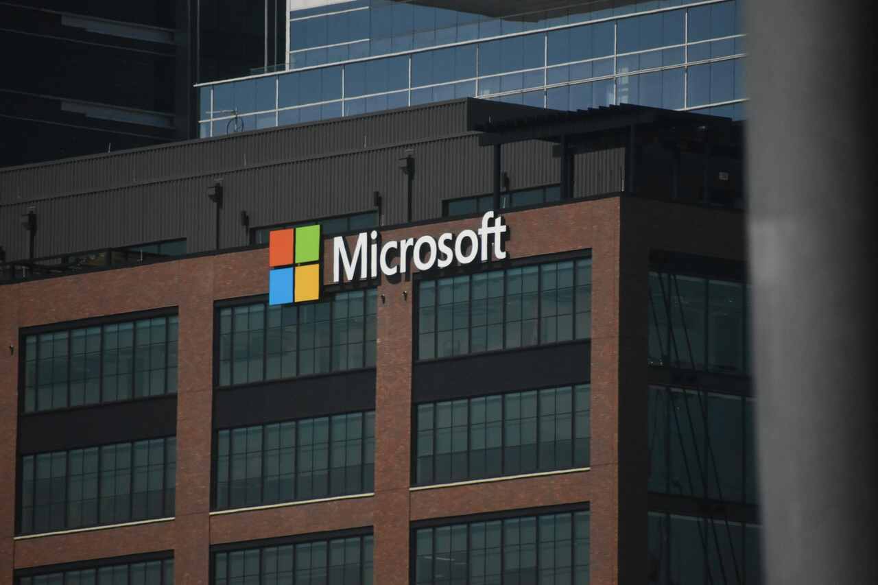 Η νέα AI της Microsoft μπορεί να ανιχνεύσει ασθένειες με μεγαλύτερη ακρίβεια από τους ανθρώπινους γιατρούς, αποκαλύπτει έρευνα
